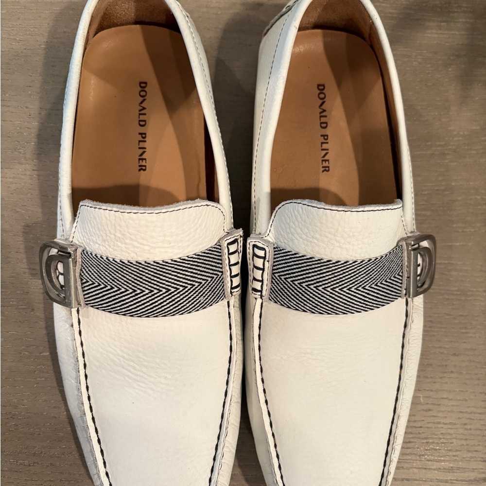 Men's Donald J. Pliner White and Black Slip-On Loafers; Size 10 - Picture 6 of 9